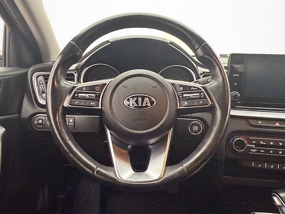 Kia Ceed 14 of 30