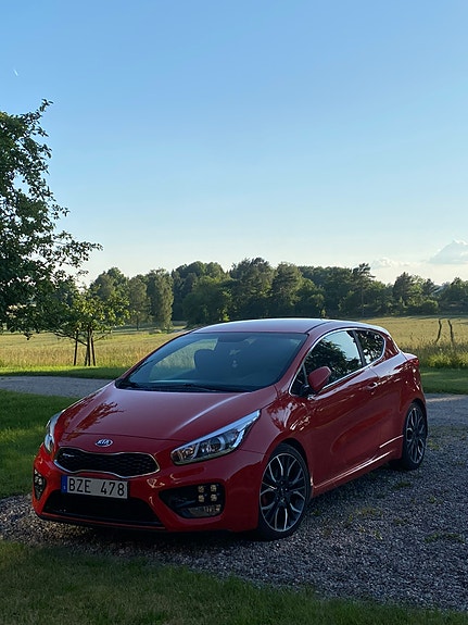 Kia ProCeed 9 of 14