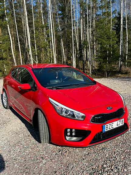 Kia ProCeed 2 of 14