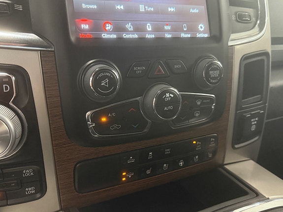 Dodge RAM 1500 9 of 19