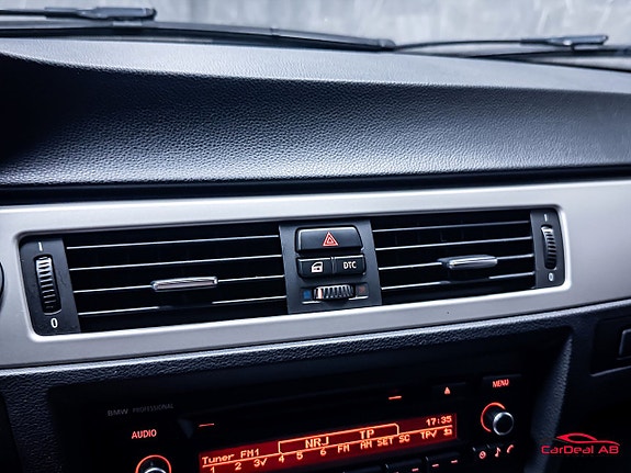 BMW 320 24 of 28