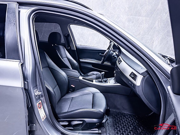 BMW 320 13 of 28