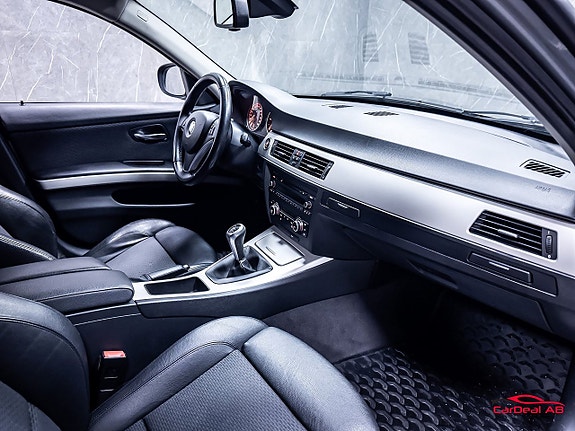 BMW 320 14 of 28