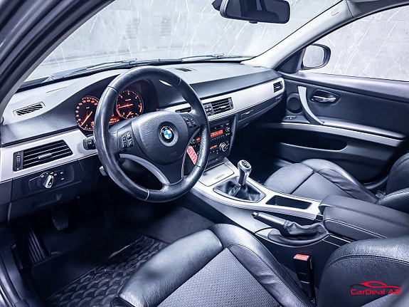 BMW 320 11 of 28