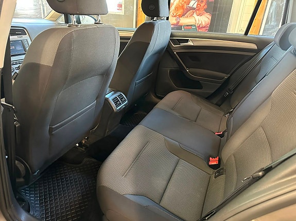 Volkswagen Golf I 11 of 18