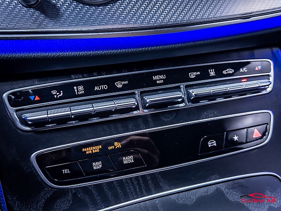 Mercedes-Benz E220 26 of 30