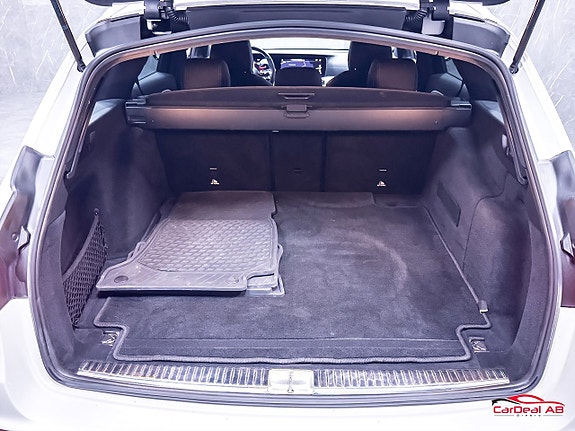 Mercedes-Benz E220 17 of 30