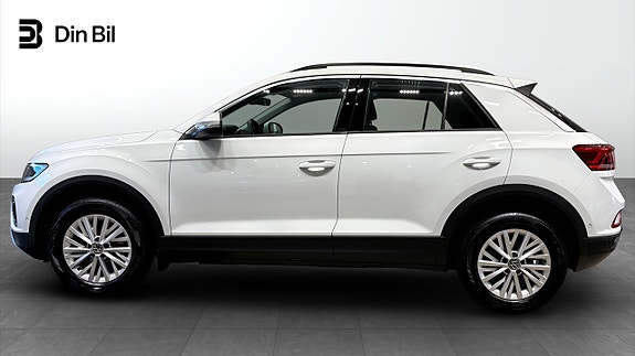 Volkswagen T-Roc 2 of 12
