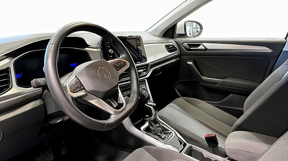 Volkswagen T-Roc 7 of 12