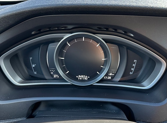 Volvo V40 10 of 11