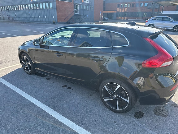 Volvo V40 6 of 11