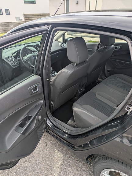 Ford Fiesta 4 of 4