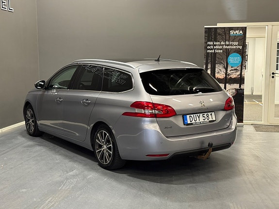 Peugeot 308 SW 4 of 9