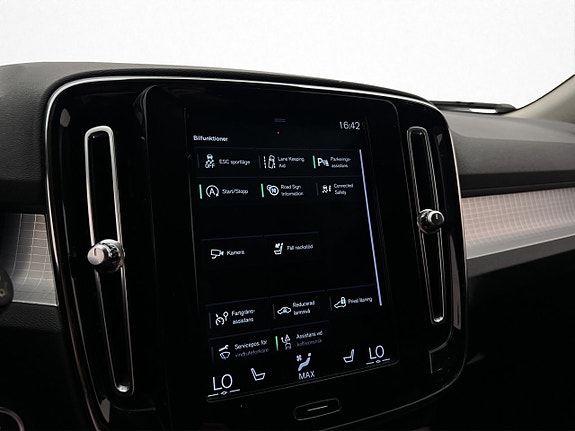 Volvo XC40 19 of 29