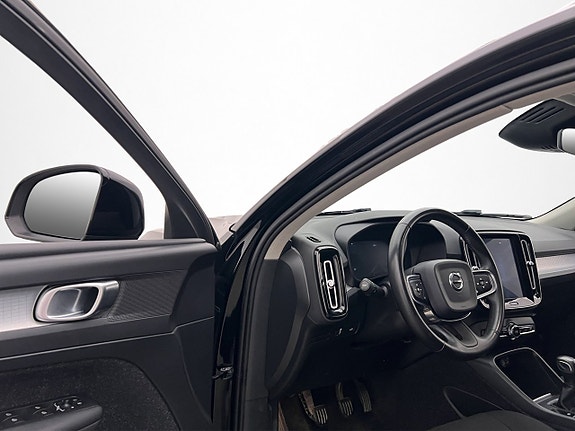 Volvo XC40 9 of 29