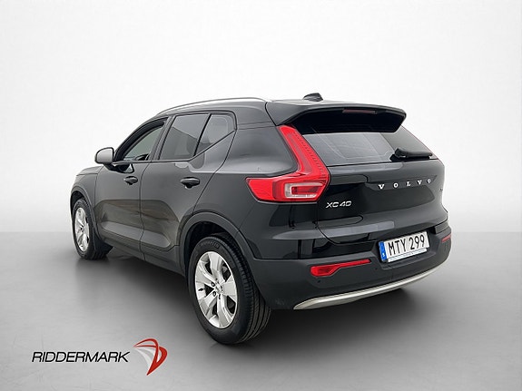 Volvo XC40 5 of 29
