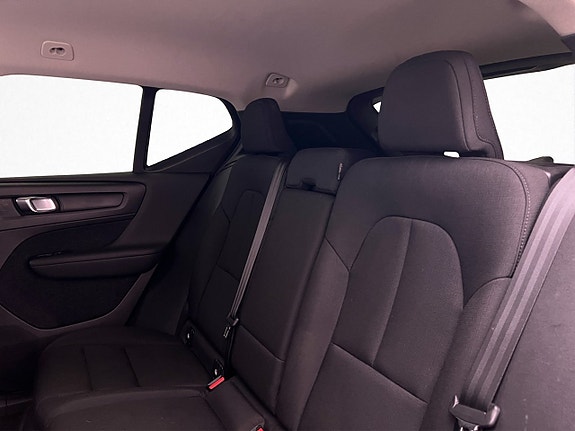 Volvo XC40 24 of 29