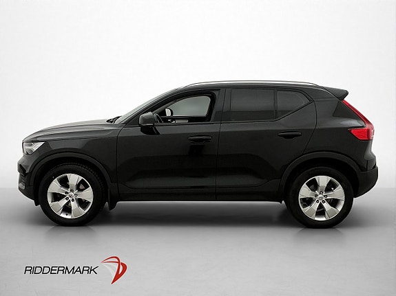 Volvo XC40 4 of 29