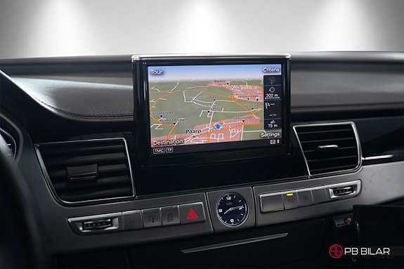 Audi A8 18 of 25
