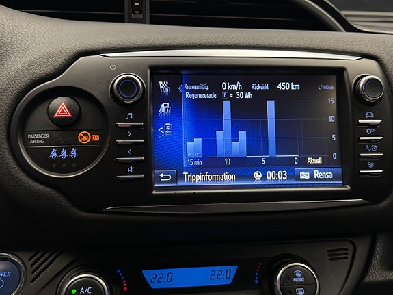 Toyota Yaris 24 of 29