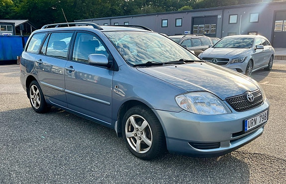 Toyota Corolla 2 of 7