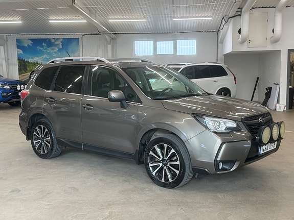 Subaru Forester 4 of 17
