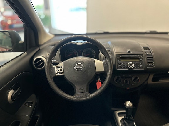 Nissan Note 17 of 18