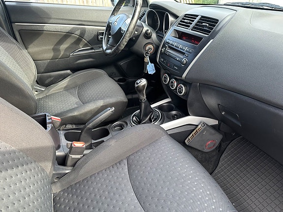 Mitsubishi ASX 7 of 13