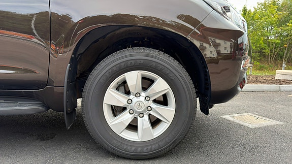 Toyota Land Cruiser 21 of 23