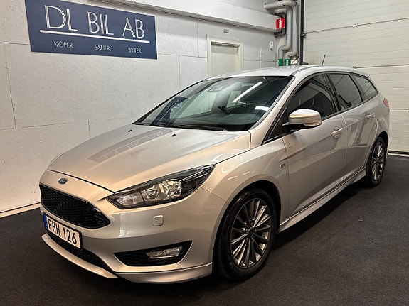 Ford Focus 2 of 30