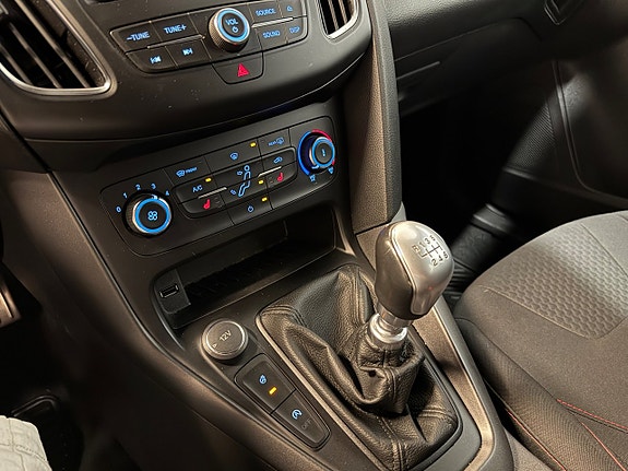 Ford Focus 21 of 30