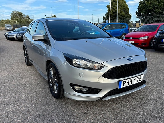 Ford Focus 16 of 30