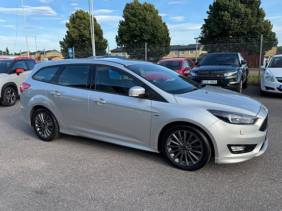 Ford Focus 15 of 30