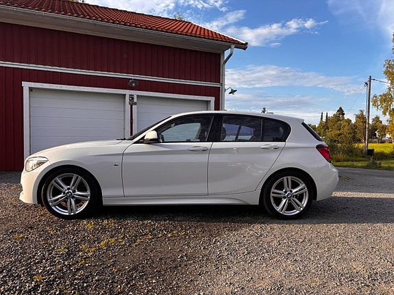 BMW 118d 3 of 30