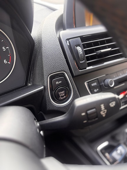 BMW 118d 17 of 30