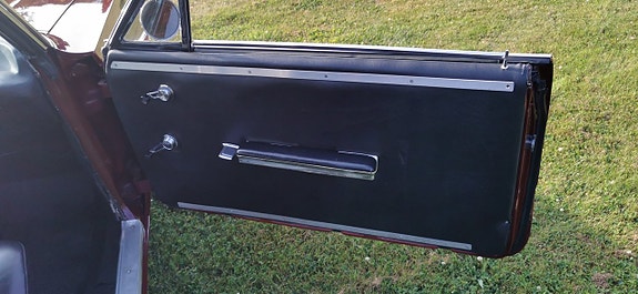 Chevrolet Impala 13 of 15