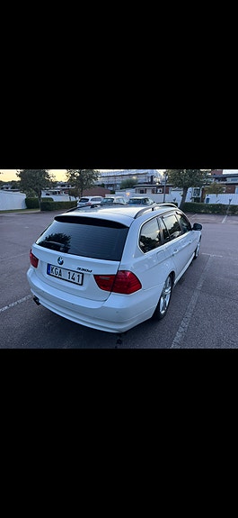 BMW 330d 5 of 16