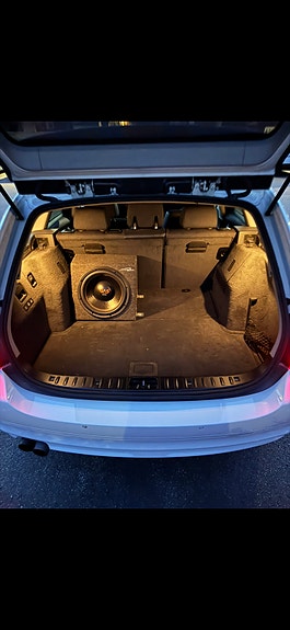 BMW 330d 14 of 16
