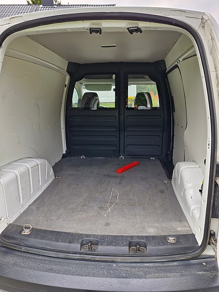 Volkswagen Caddy 4 of 4