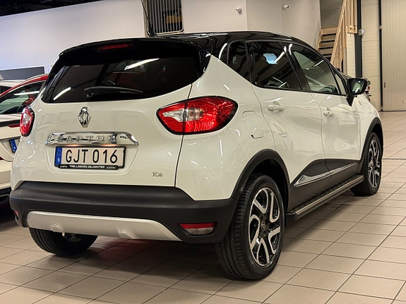 Renault Captur 10 of 22