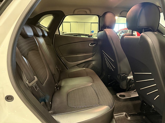 Renault Captur 19 of 22