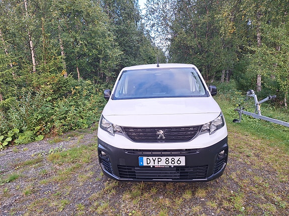 Peugeot Partner 2 of 5