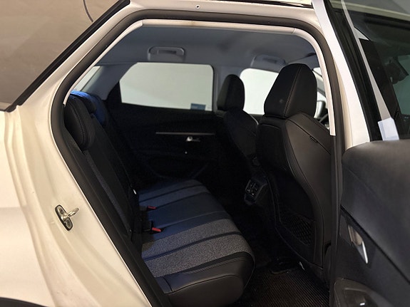 Peugeot 3008 11 of 18