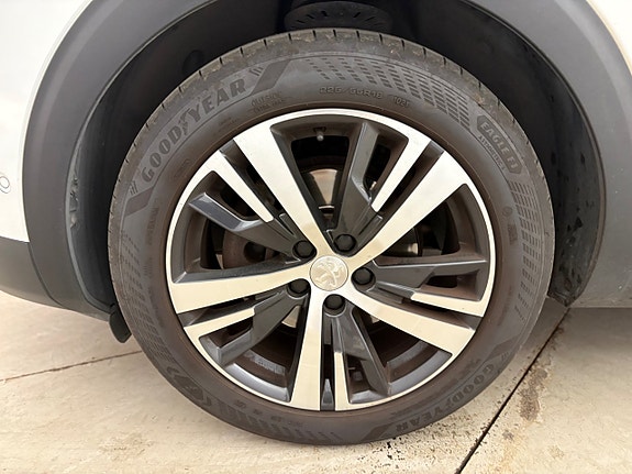 Peugeot 3008 16 of 18
