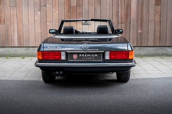 Mercedes-Benz 300 SL 15 of 30
