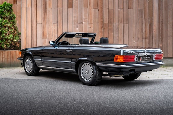 Mercedes-Benz 300 SL 13 of 30