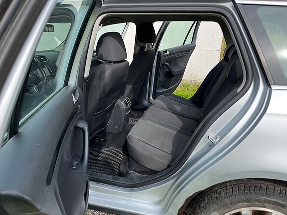 Volkswagen Golf VI 7 of 7