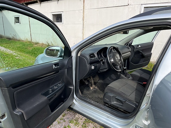 Volkswagen Golf VI 5 of 7