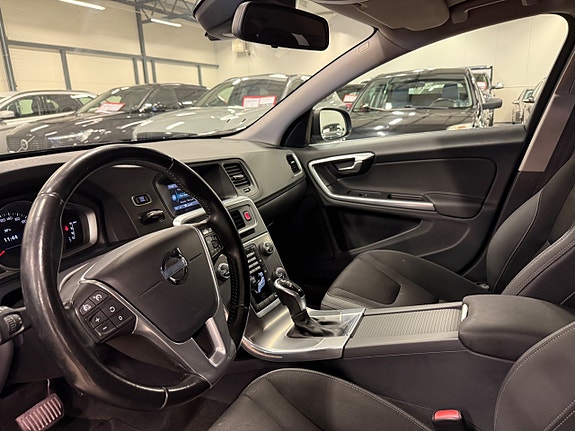Volvo V60 12 of 20