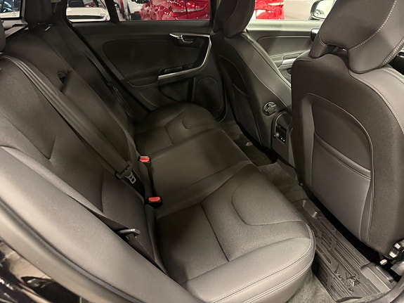 Volvo V60 18 of 20